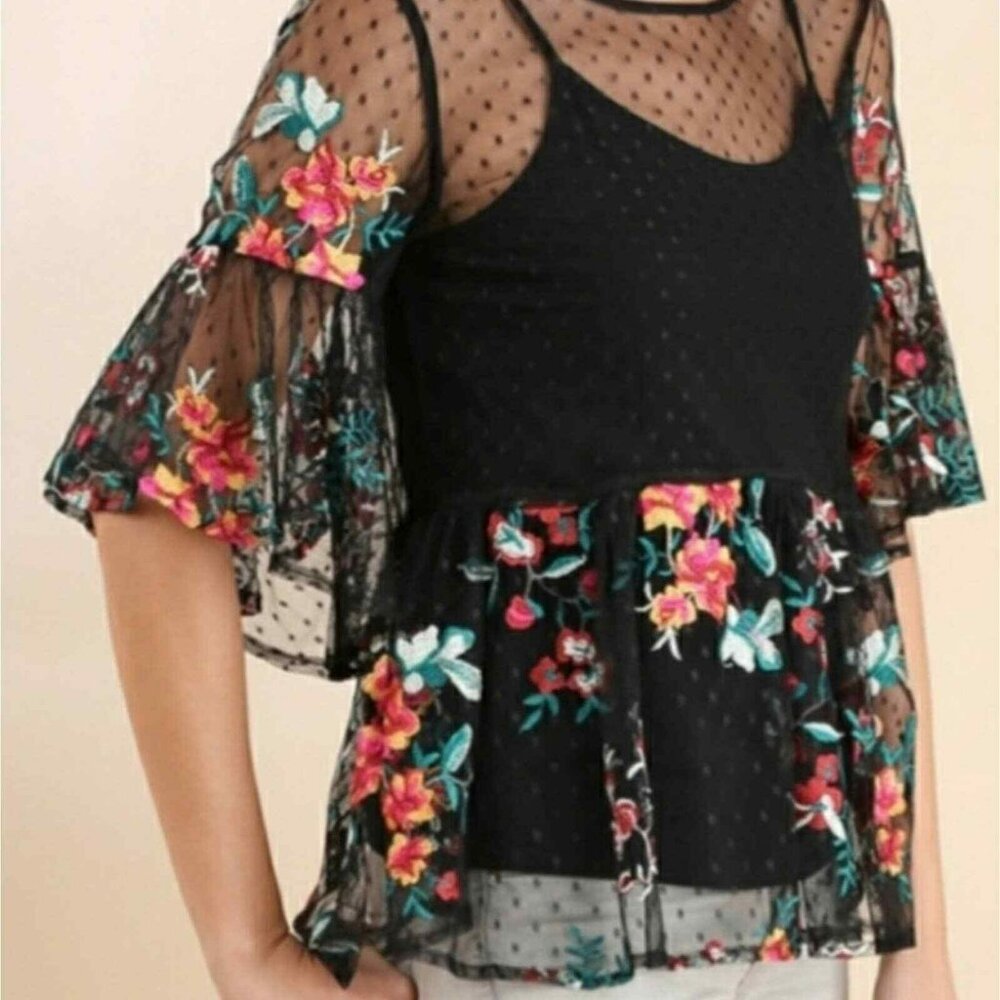 Umgee Sheer top - Size Small